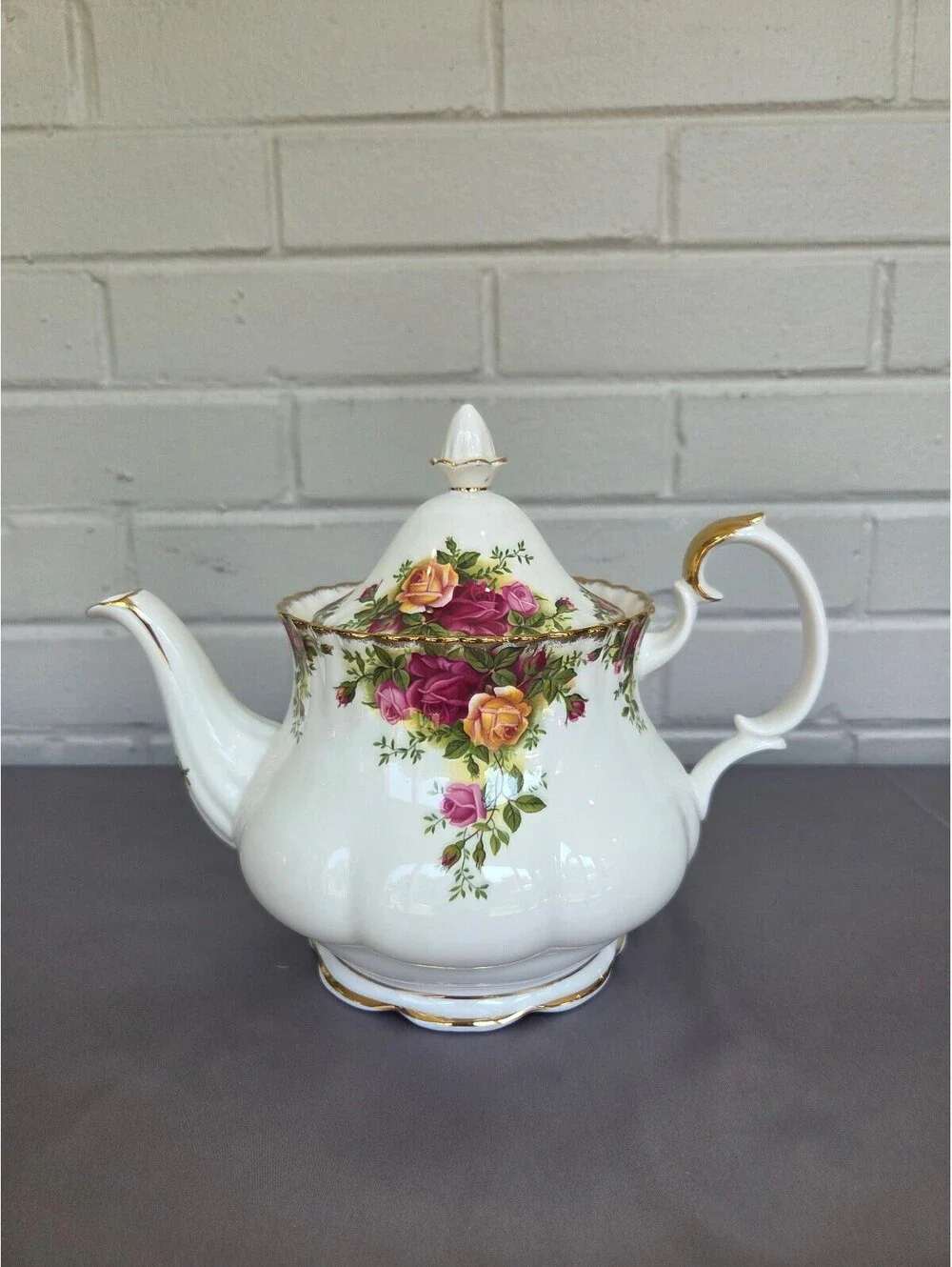 Royal Albert Old Country Roses Large Teapot